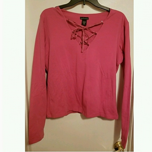 Pink lace up top - Picture 3 of 3